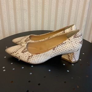Frank’s Santo fabric shoes size 7.5 , heels 1”